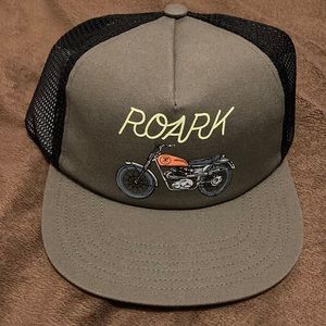 NWT Roark The Chase Hat